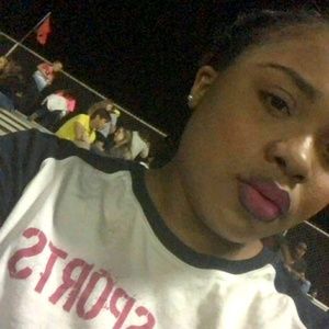 Meet your Posher, Lanese